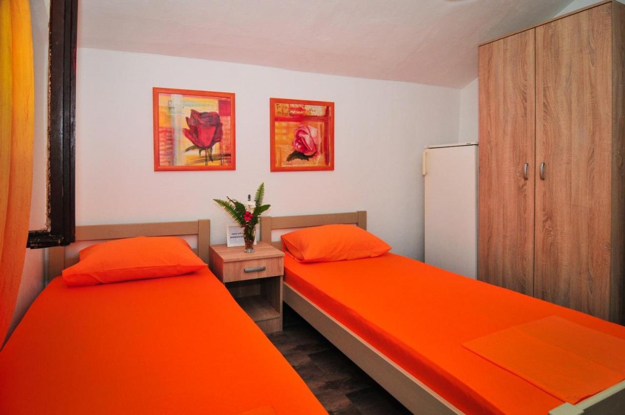 Sofia Rooms Tivat Exterior foto